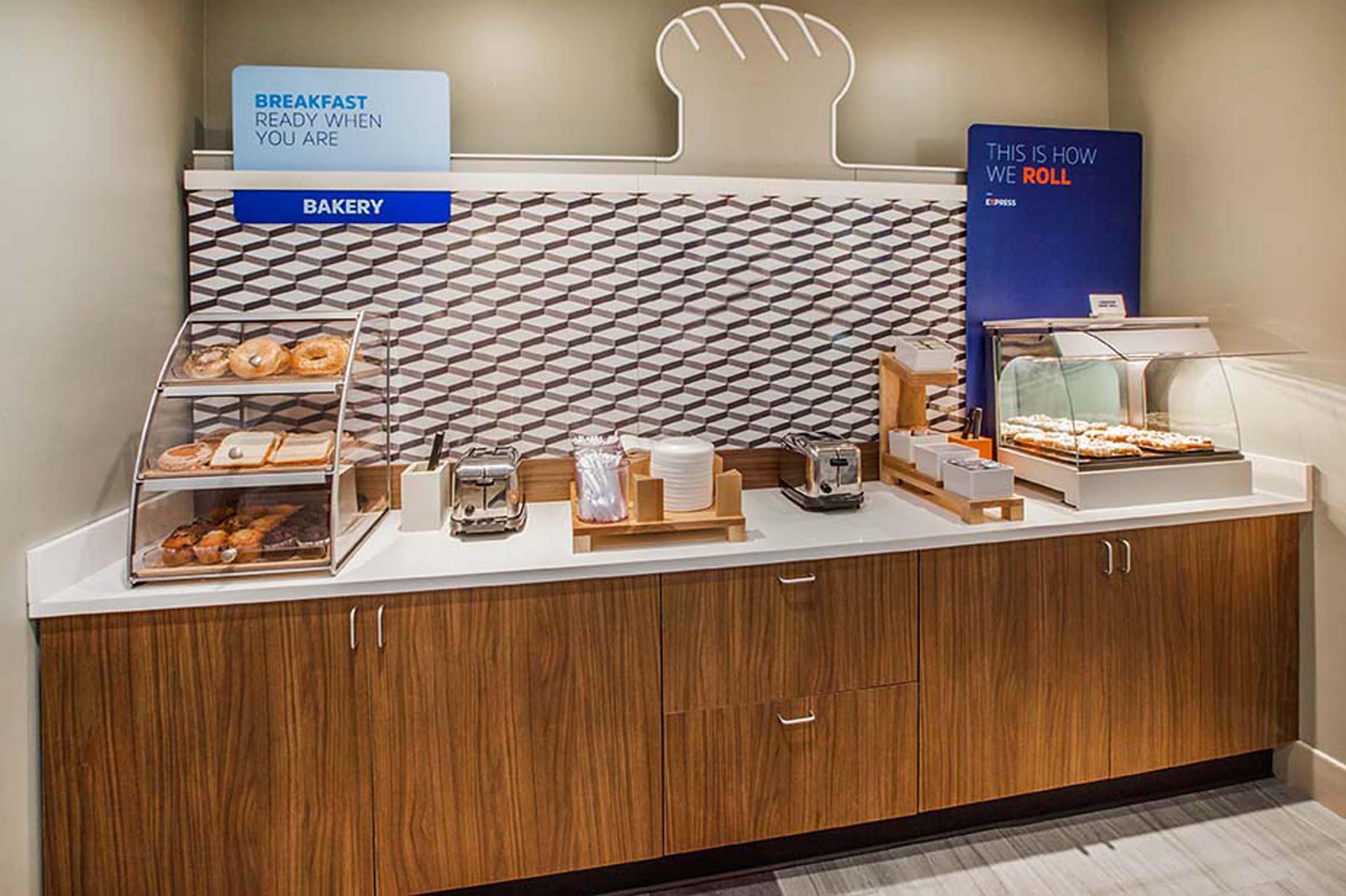 Holiday Inn Express Hotel & Suites Brooksville West, An Ihg Hotel Eksteriør bilde