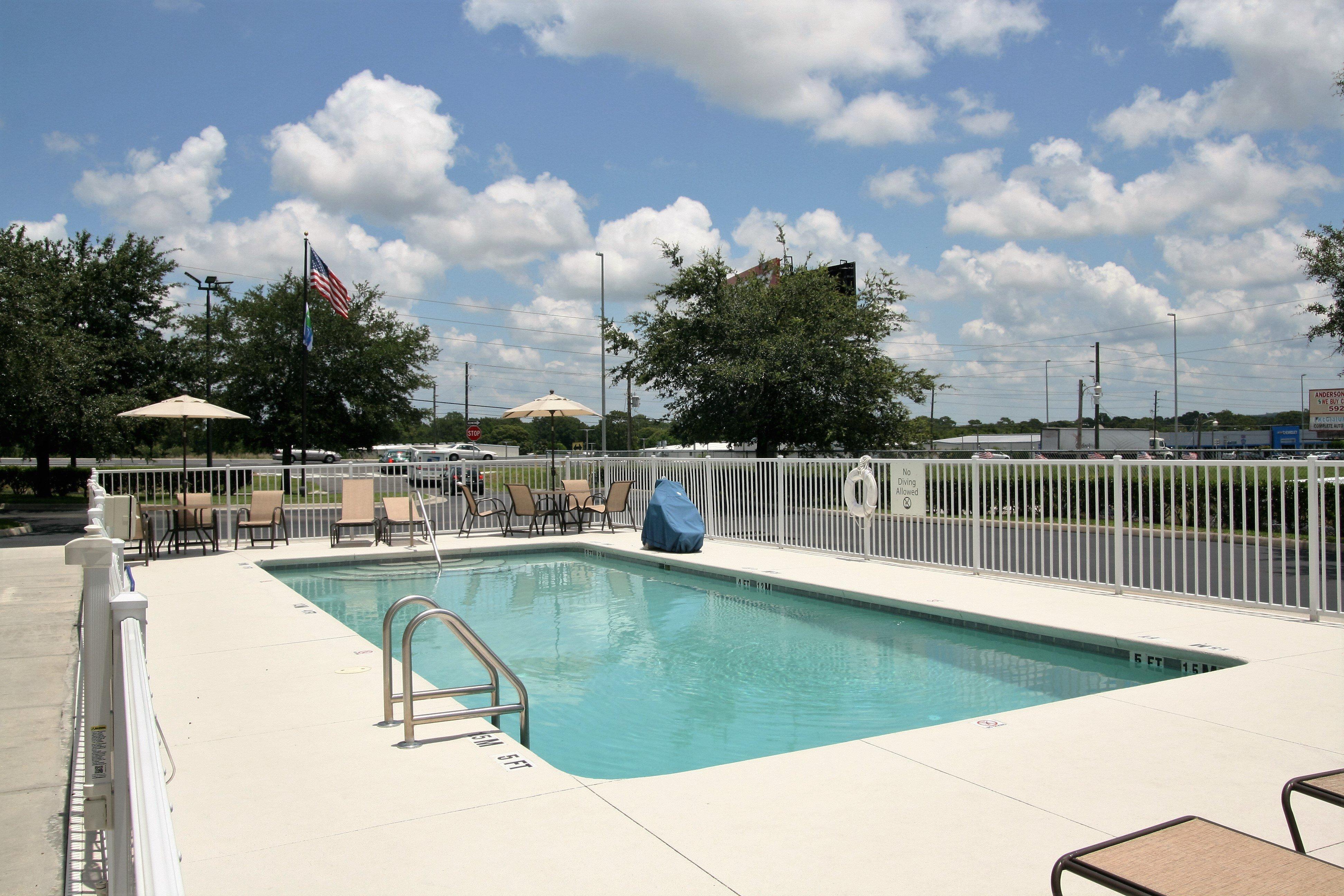Holiday Inn Express Hotel & Suites Brooksville West, An Ihg Hotel Eksteriør bilde